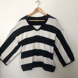 Vintage Blue and White Striped Knit tTp